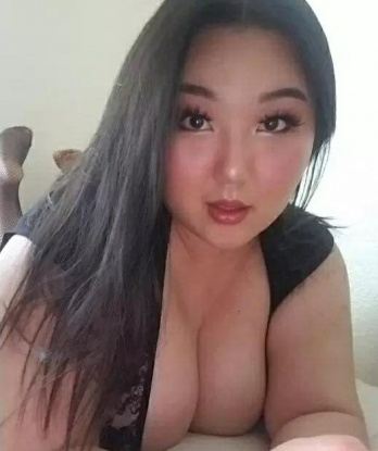 Со мной ты окунешься в мир наслаждения и страсти. В моих объятиях ты найдешь вершину блаженства, которую давно искал. Я умею быть ласковой кошечкой, ароматной цветочницей и строптивой девочкой. Мои услуги разнообразны и отвечают самым изысканным желаниям. Возможности нашей встречи ограничены только твоим воображением. Фото и отзывы обо мне подтверждают мою привлекательность и профессионализм. Жду тебя в Москве, чтобы зажечь огонь вместе 💋💥 5764, 24 года